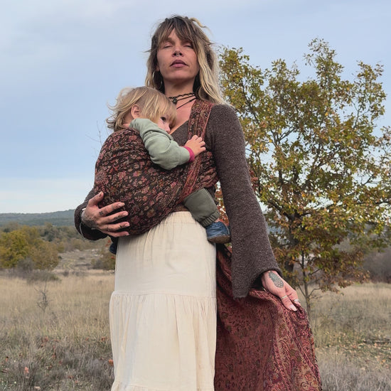 Soft structured baby carriers